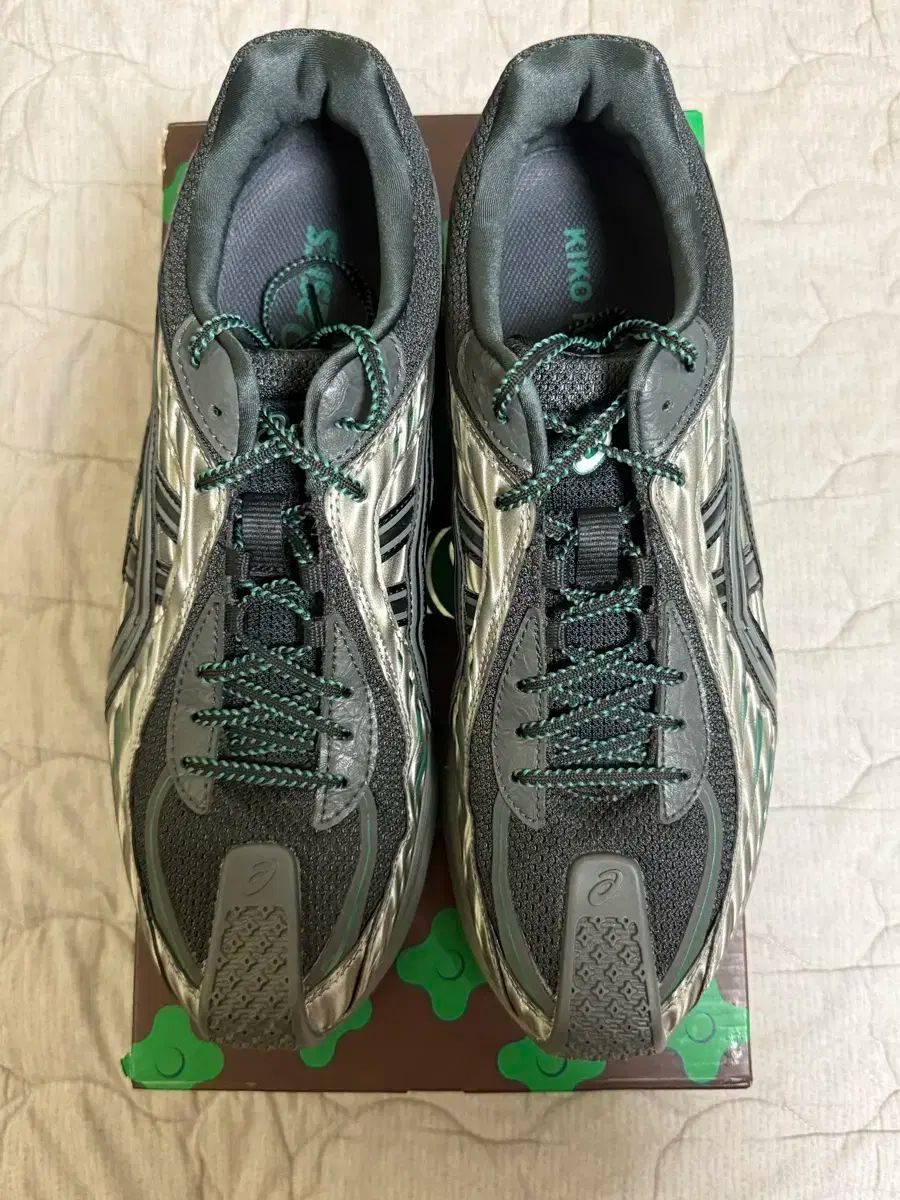 W287 5 Asics アシックス x キコ Kiko Kostadinov キココスタディノフ ゲル フラメ グレー 黒