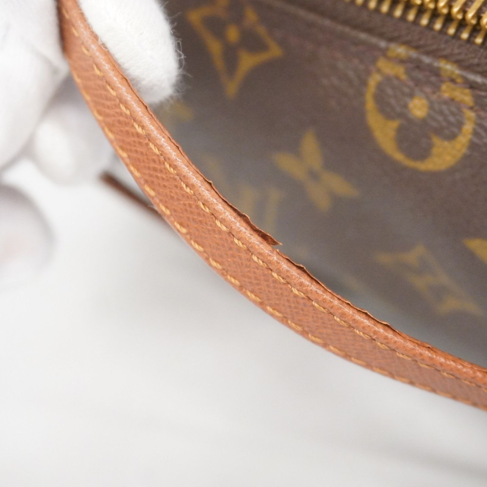 Vuitton ルイ