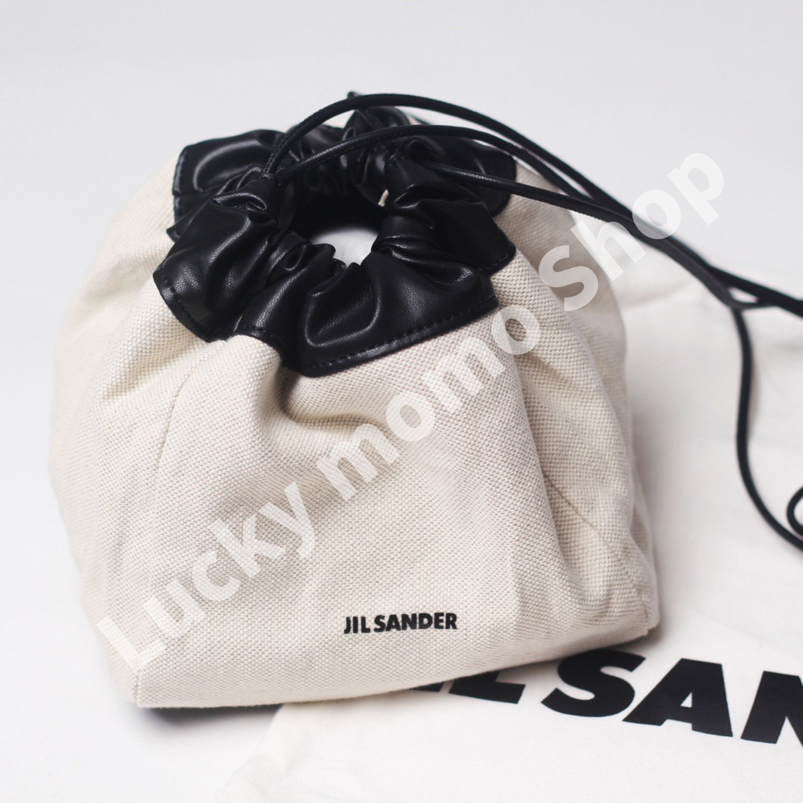 大人気 新品 JIL SANDER DRAWSTRING CROSSBODY BAG ジルサンダー ファッション レディース バッグ スモール ショルダーバッグ ドローストリングバッグ 斜め掛けショルダーバッグ ナチュラル×ブラック 2way