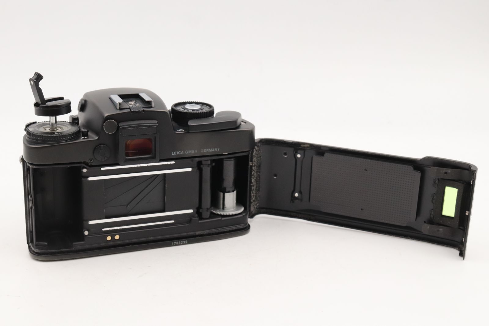 LEICA
