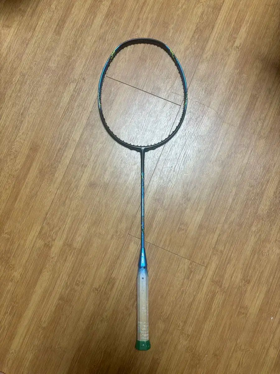 ヨネックス YONEX ナノフ 700