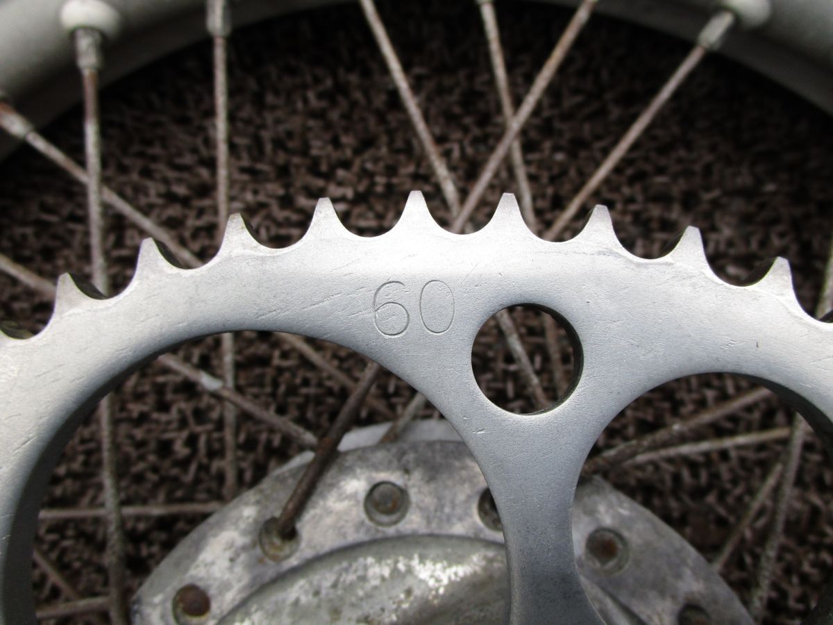 【最短翌日配送】 バイアルス TL125 リアホイール スプロケット □A5560 TL125S ホンダ TL125SE キャブ車 BIALS