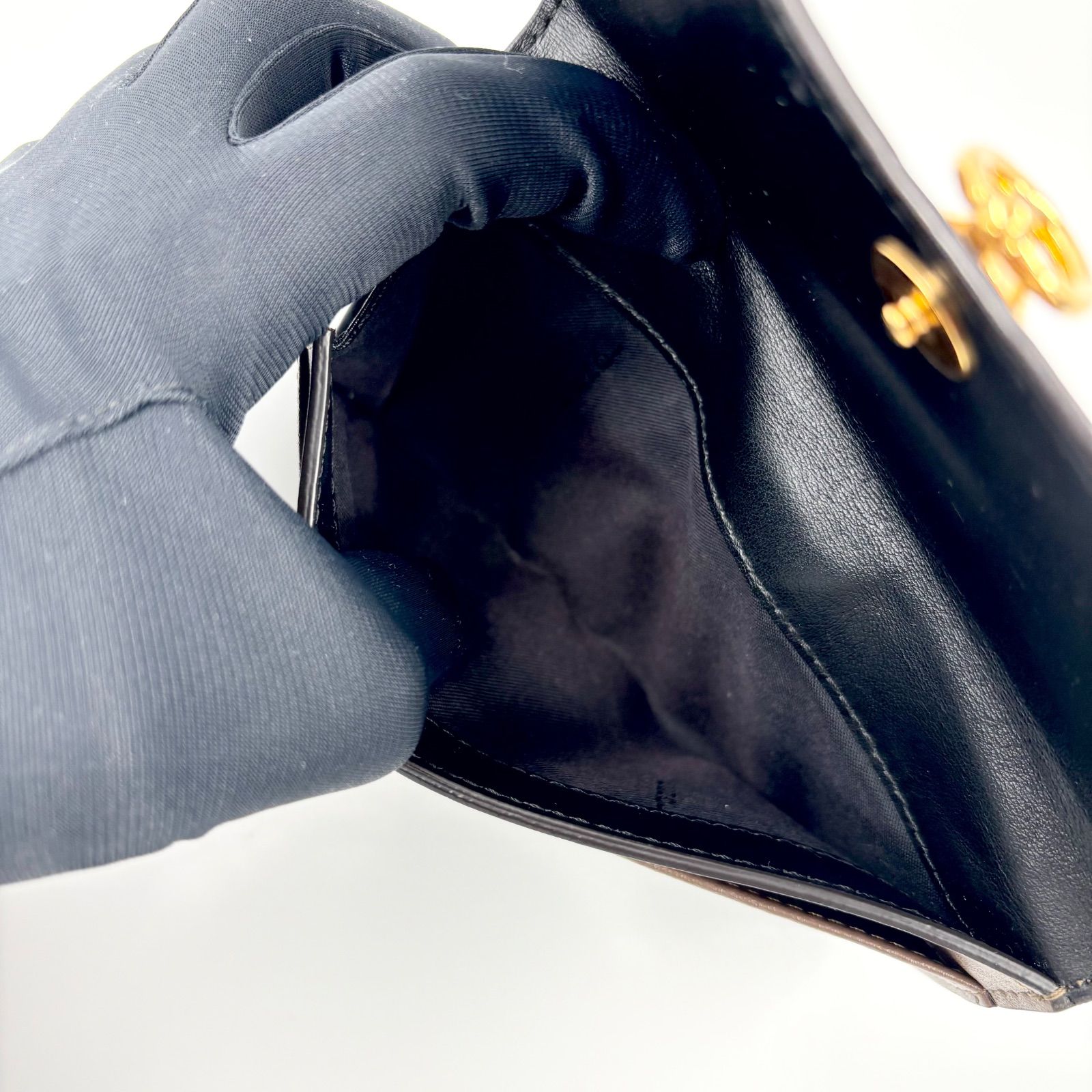 FENDI フェンディ バイザウェイミディアムウォレット 二つ折り財布