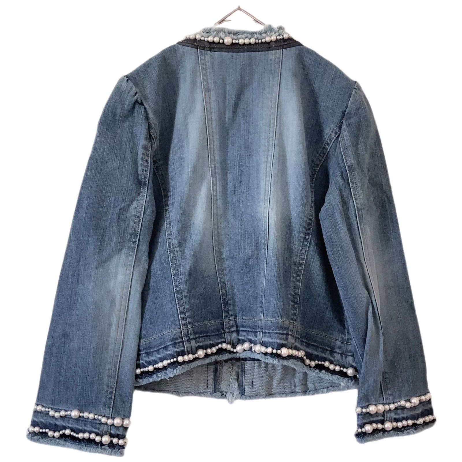 トゥービーシック TO BE CHIC デニムジャケット z1401 【美品】TO BE CHIC トゥービーシック パール付きデニム