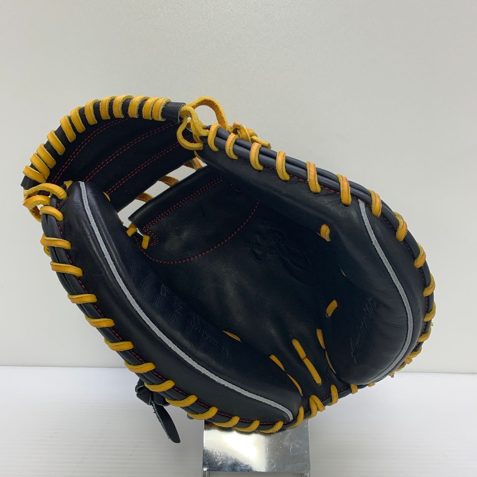 ハタケヤマ 軟式用 一般 黒 軟式 キャッチャーミット TH-M08BS Amazon | ハタケヤマ HATAKEYAMA 軟式用グラブ 捕手用 一般