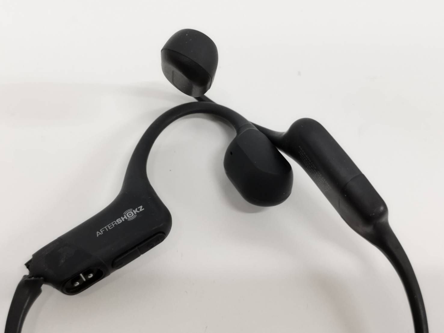 現状品】AfterShokz Aeropex AS800 骨伝導イヤホン - メルカリ
