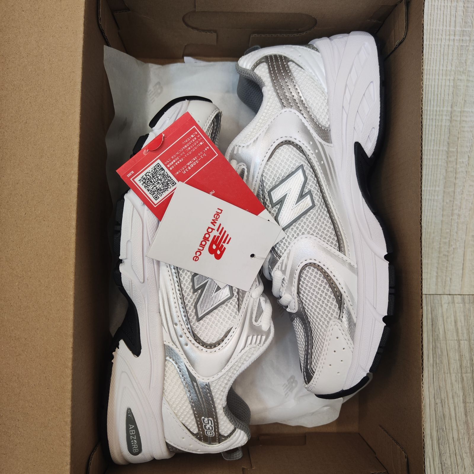 D WHITE