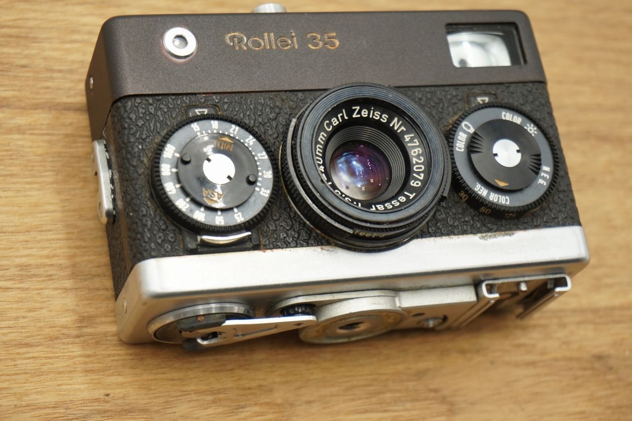 【完動品・美品】Rollei 35 ローライ35 シルバー　ドイツ製　露出計OK Rollei 35 シルバー Germany (Tessar 40mm f/3.5) 【整備済み