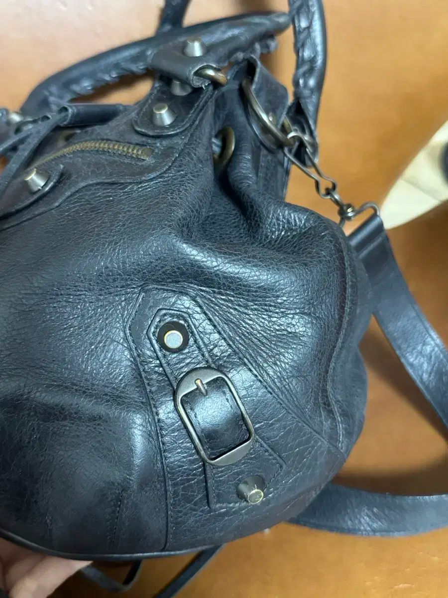 BALENCIAGA バレンシアガ