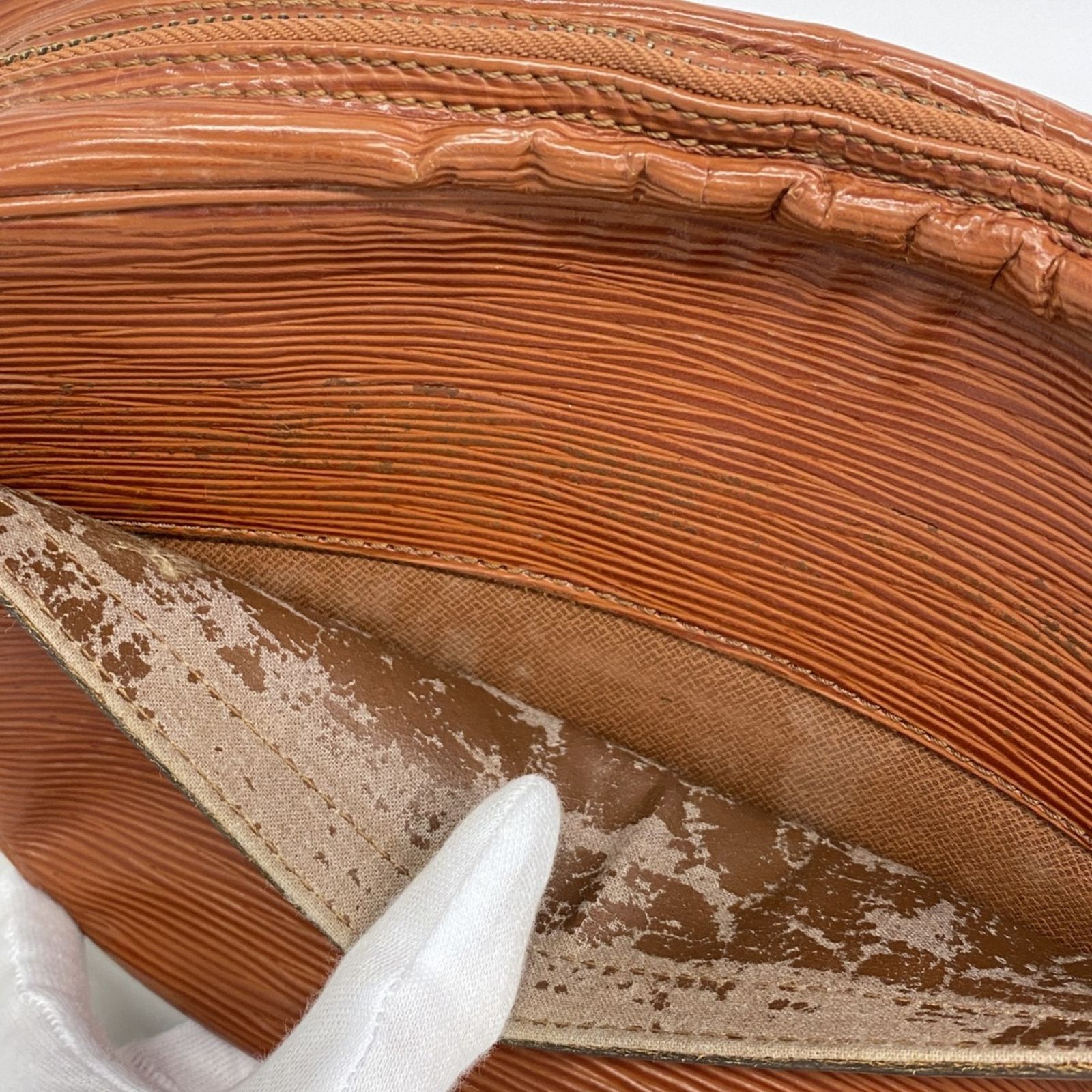 ☆☆ルイヴィトン・ジュヌフィーユ・ケニアブラウン・難あり・V10915☆☆ ルイヴィトン ショルダーバッグ⁄エピ⁄ジュヌフィーユ⁄M52153⁄ケニア