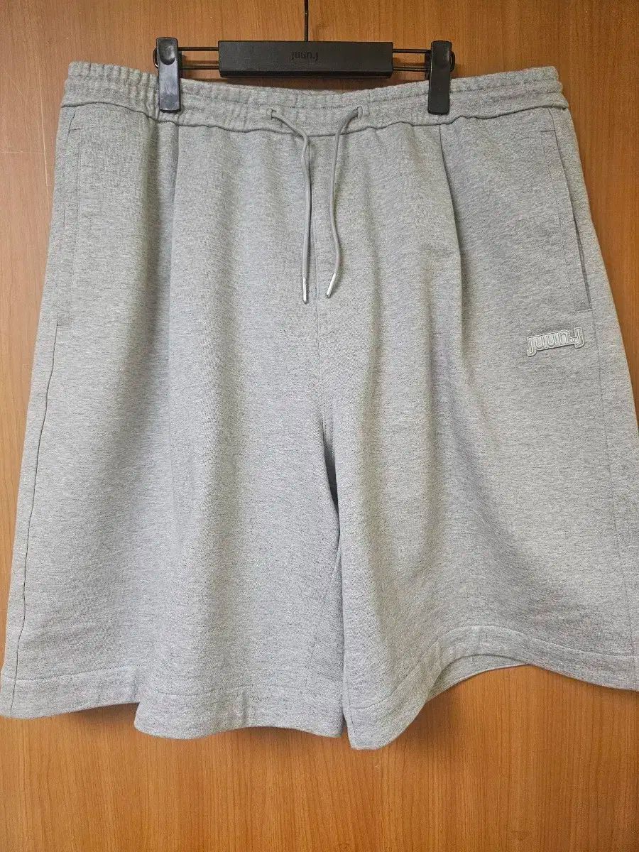 Juun.J ジュンジェイ 25ss ライト ジャージ ワイド ショートパンツ ー グレー 52 サイズ