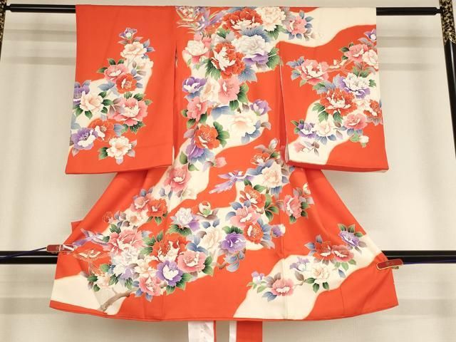 正絹綸子☆金駒刺繡に縁取られた手毬と絞りの桜のデュエット☆産着～三歳七五三用祝着 刺繍 産 着 女の子 お宮参り 産着 のしめ 女児 正絹 羽二重 赤色