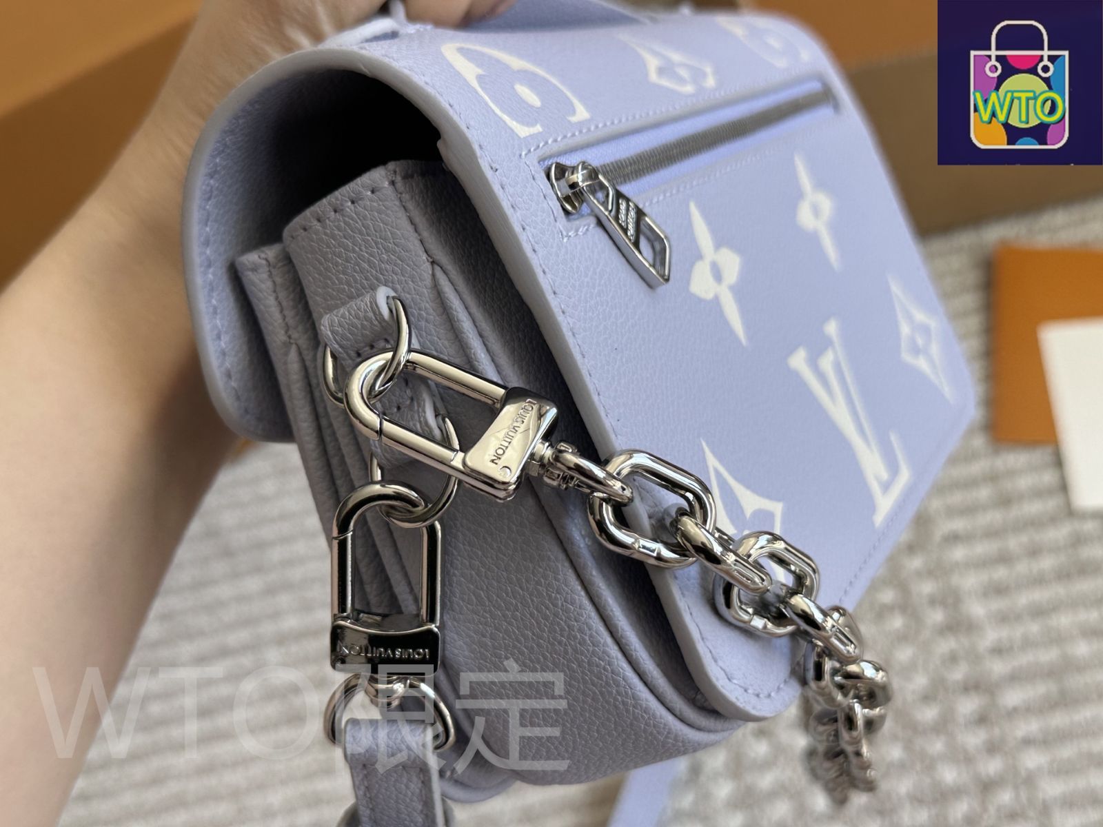 最終値下げ中　新品　LV × TM ポシェット・クレ 2025 ルイヴィトン村上隆2025 LV × TM ポシェット・クレマルチカラー新品
