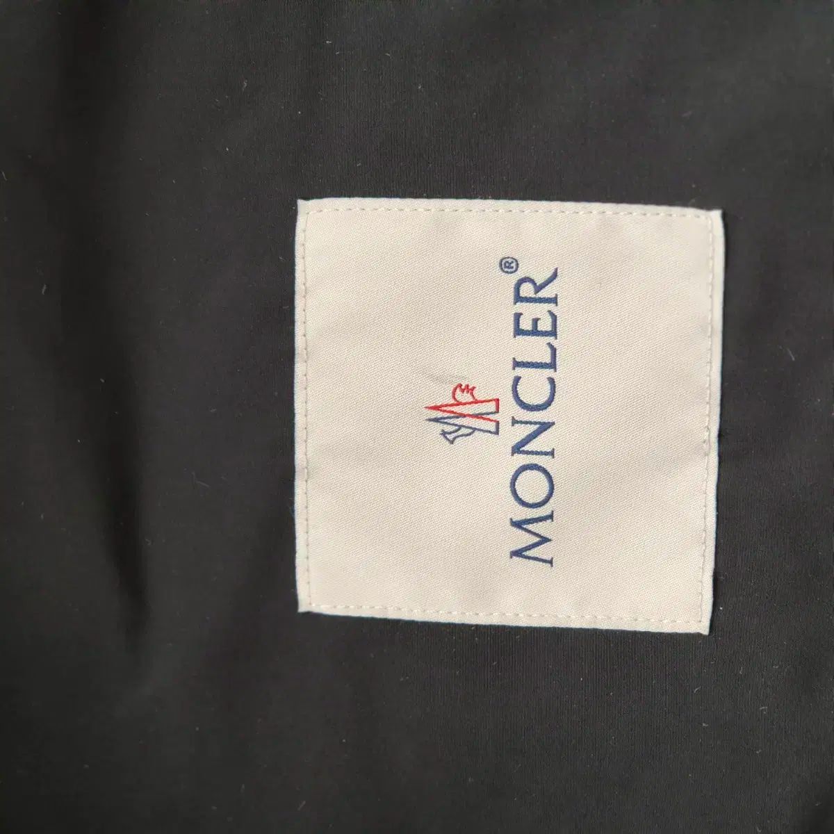MONCLER モンクレール