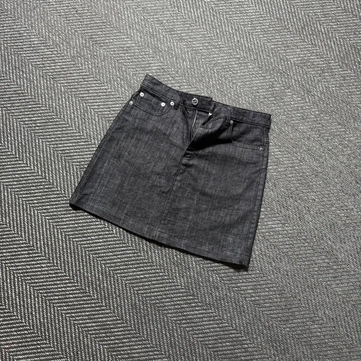 A.P.C. アーペーセー 生デニム ブラックデニム スカート