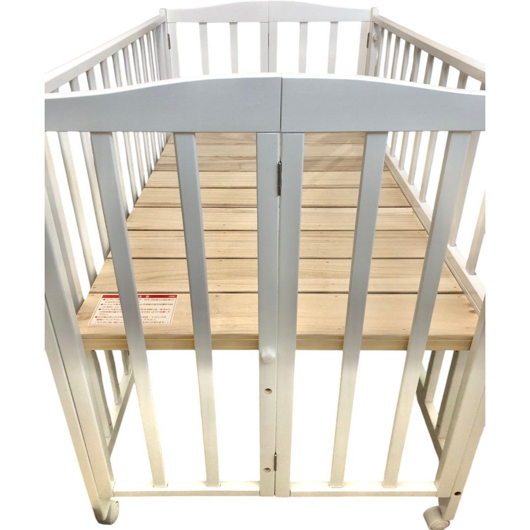 カトージ ハイタイプミニベビーベッド 白 折りたたみ 60×90cm 廃盤品 カトージ ハイタイプミニベビーベッド 白 折りたたみ 60×90cm 廃盤品