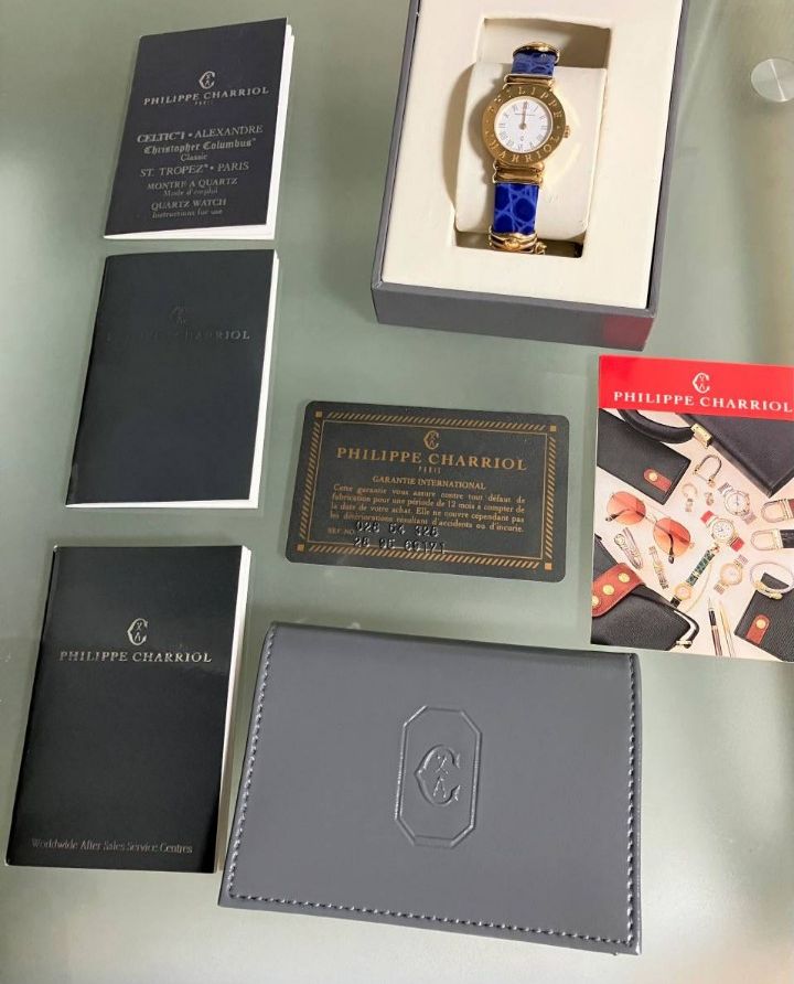 PHILIPPE CHARRIOL クォーツ 腕時計 白 x 金 レディース ☆美品☆PHILIPPE CHARRIOL フィリップ シャリオール☆クォーツ