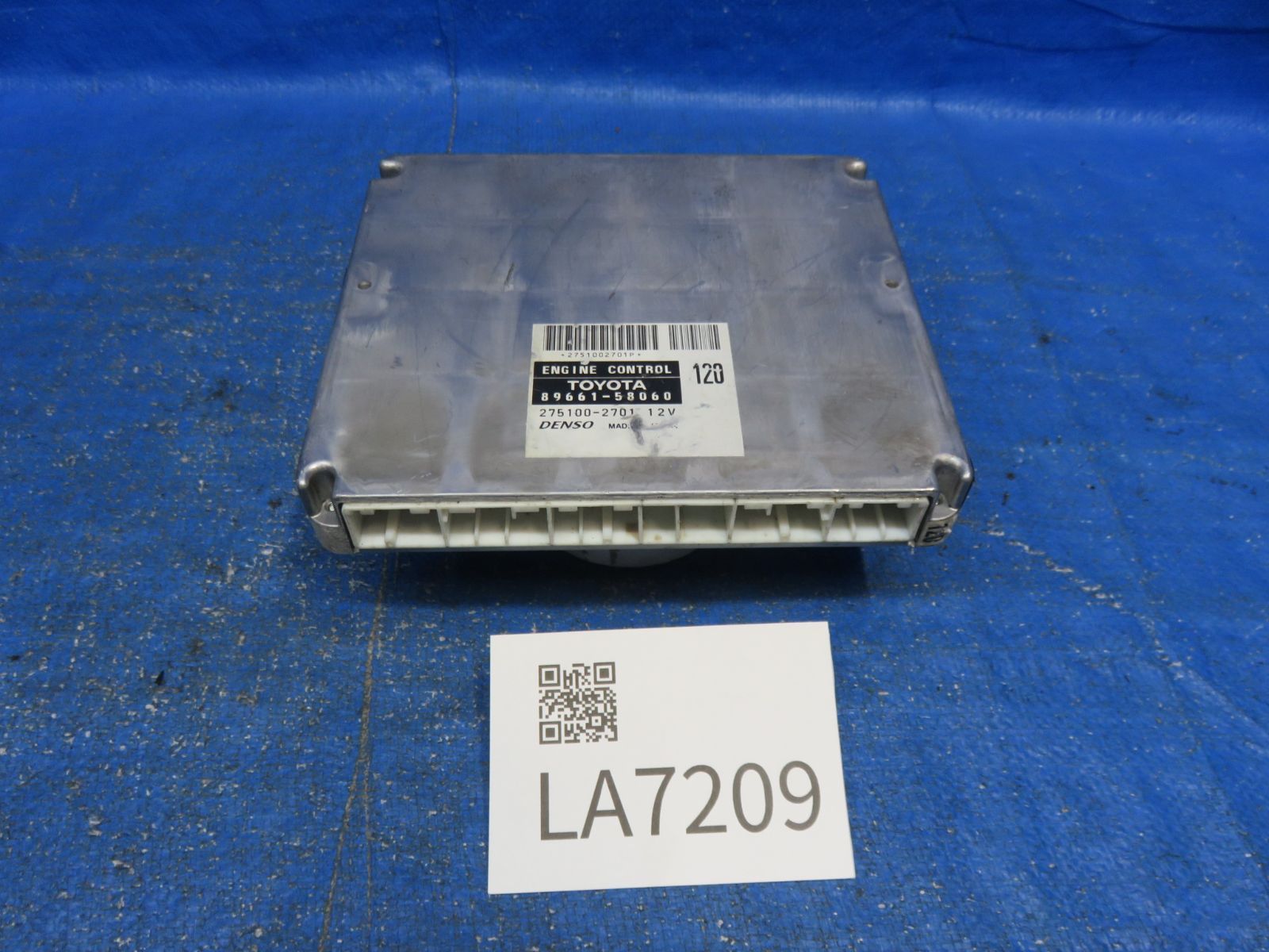 LA7209 トヨタ ANH10W アルファード 2AZ-FE エンジンコンピュータ エンジンコントロールユニット 純正 89661-58060 稼働車外し