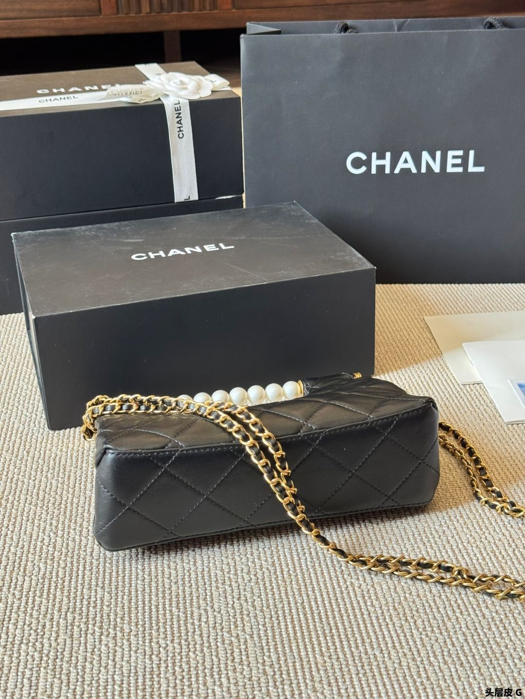 *パールが目を引く*【CHANEL】ラージクラッチバッグ CCロゴ 今日特価】Chanel New Pearl Clutch Bag（シャネル ニュー