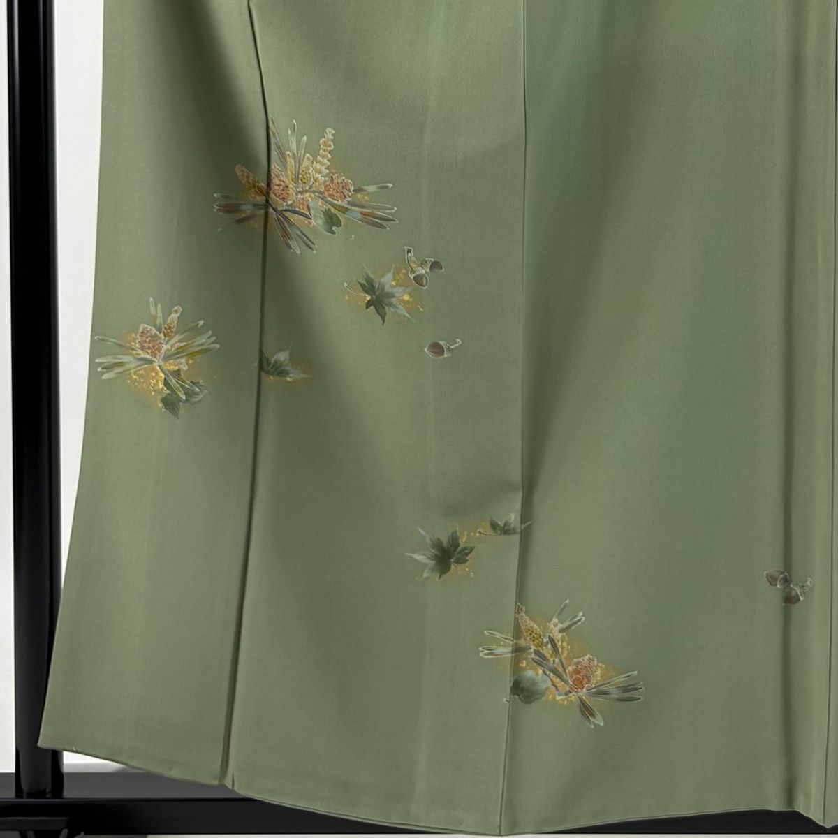 付下げ 身丈158cm 裄丈63.5cm S 袷 松笠 楓 金彩 灰緑 正絹 秀品