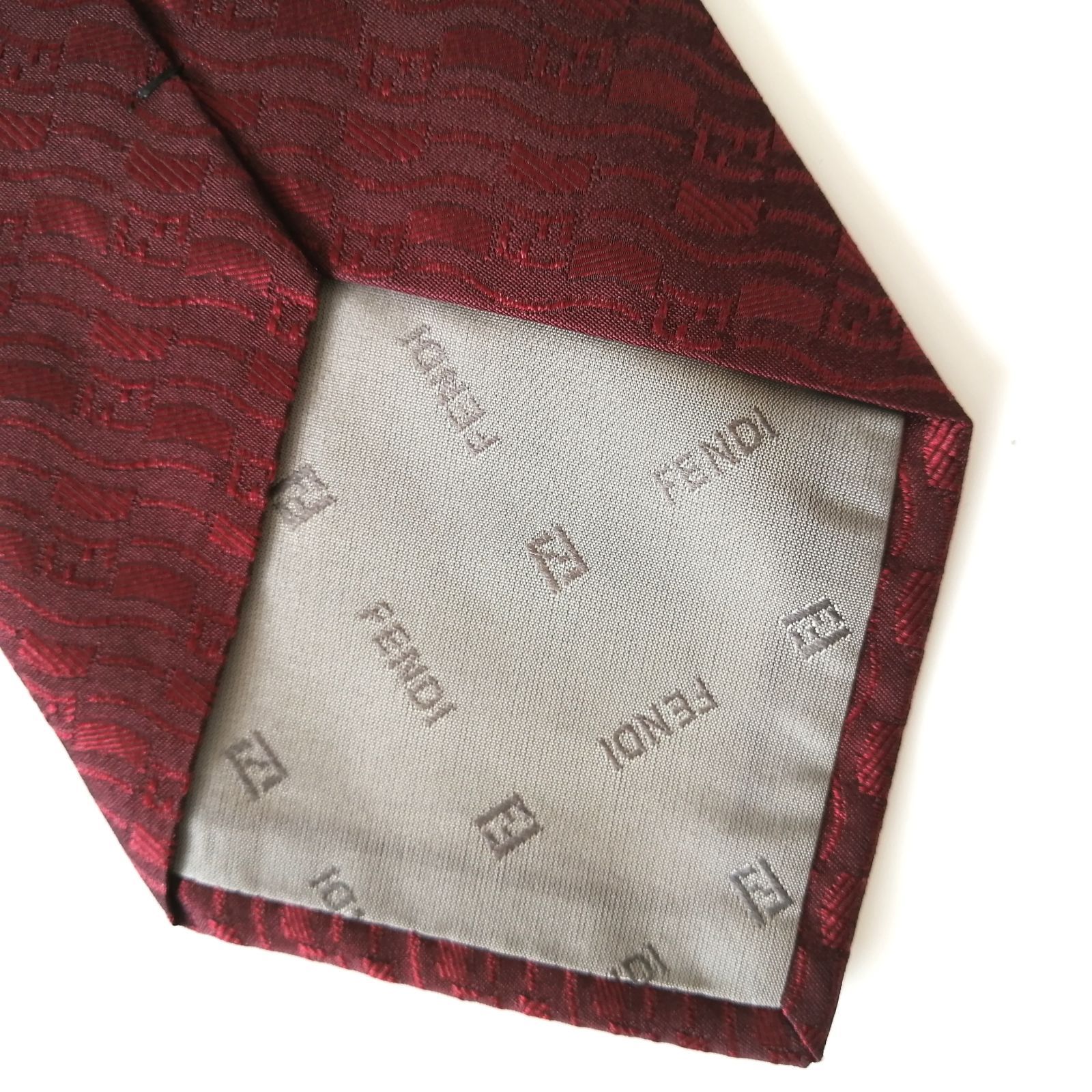 美品 フェンディ FENDI ネクタイ ズッカ ボルドー 【976