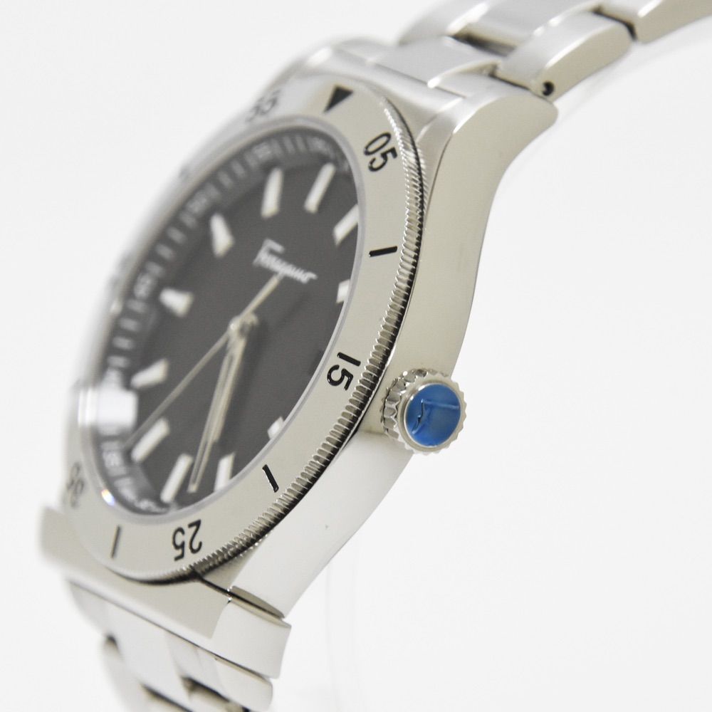 完売品フェラガモ メンズウォッチ FH1030017 クォーツ 腕時計(アナログ)
