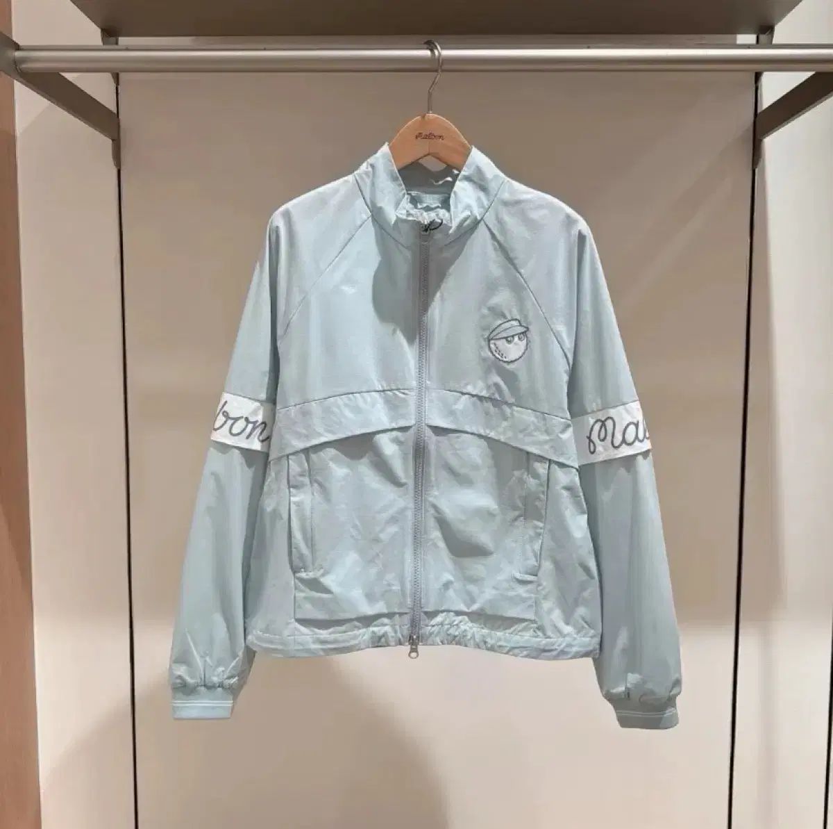 レディースジャケット ウィンドブレーカー