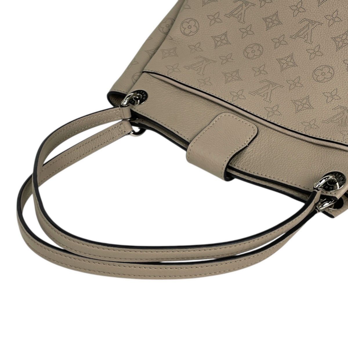 ヴィトン マヒナ セーヴル M41791 AH2196 ベージュ ルイ・ヴィトン Louis Vuitton セーヴル パンチング トート