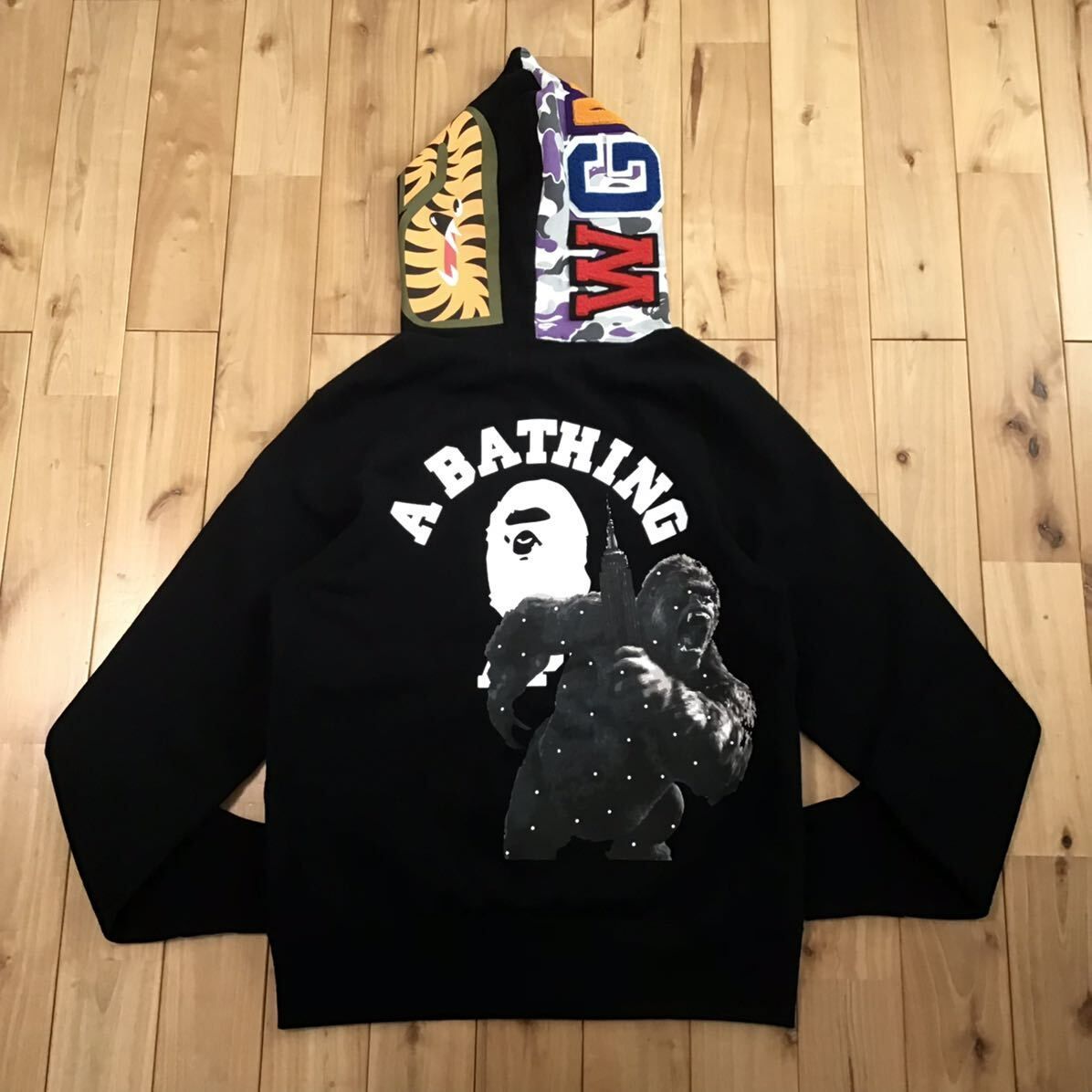 ☆NY10周年記念☆ Futura × BAPE camo シャーク パーカー shark full 