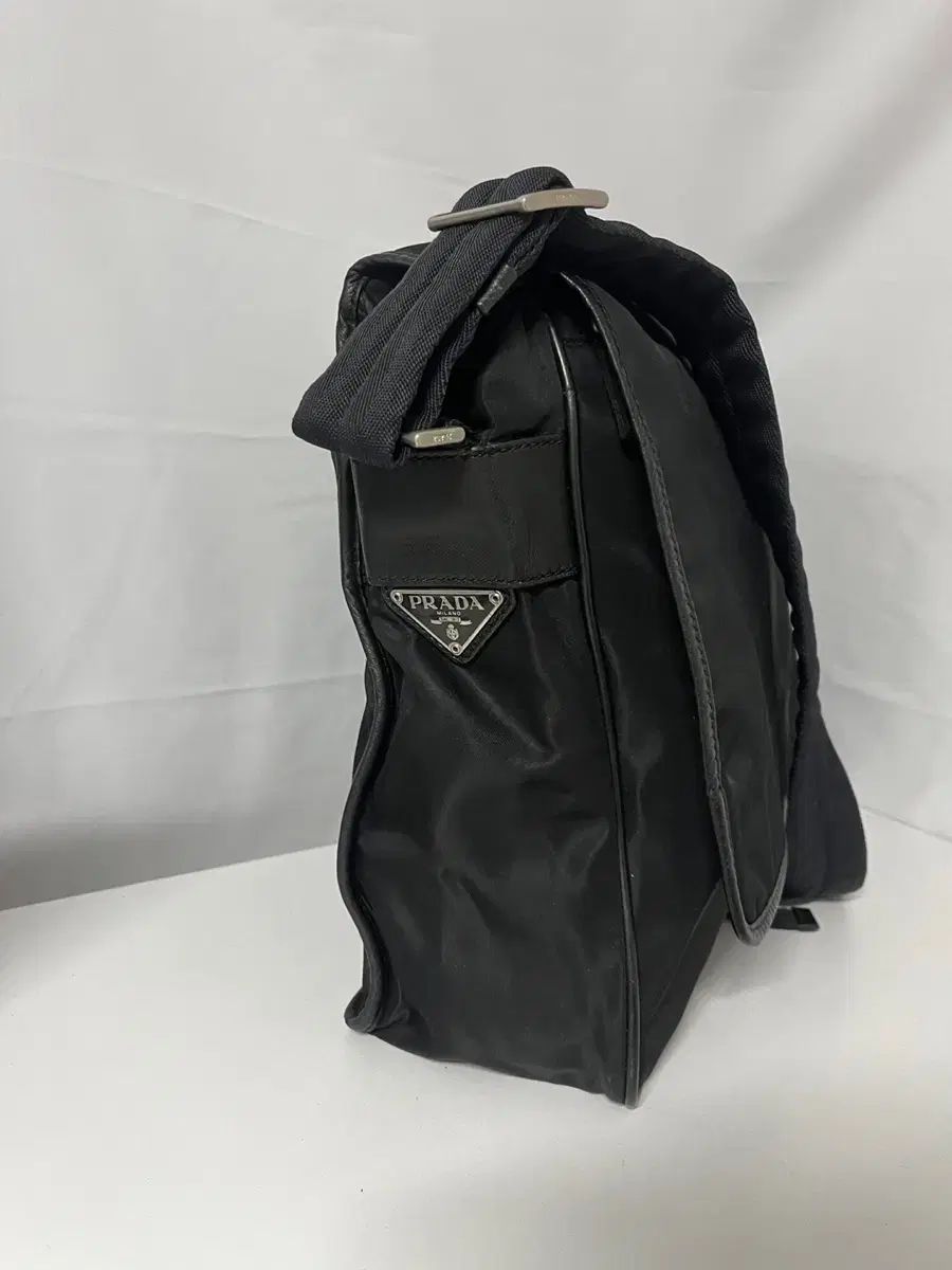 PRADA(プラダ) Re-Nylon フラップ クロスバッグ メッセンジャー