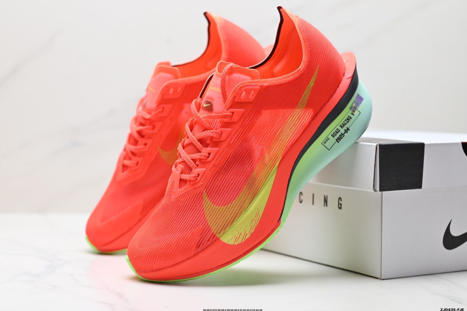 希少　限定品　NIKE VaporFly スパイクシューズ 27.5センチ Nike Vaporfly 4 Men's Road Racing Shoes. Nike JP