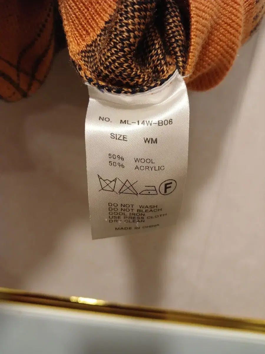 マークアンドロナ