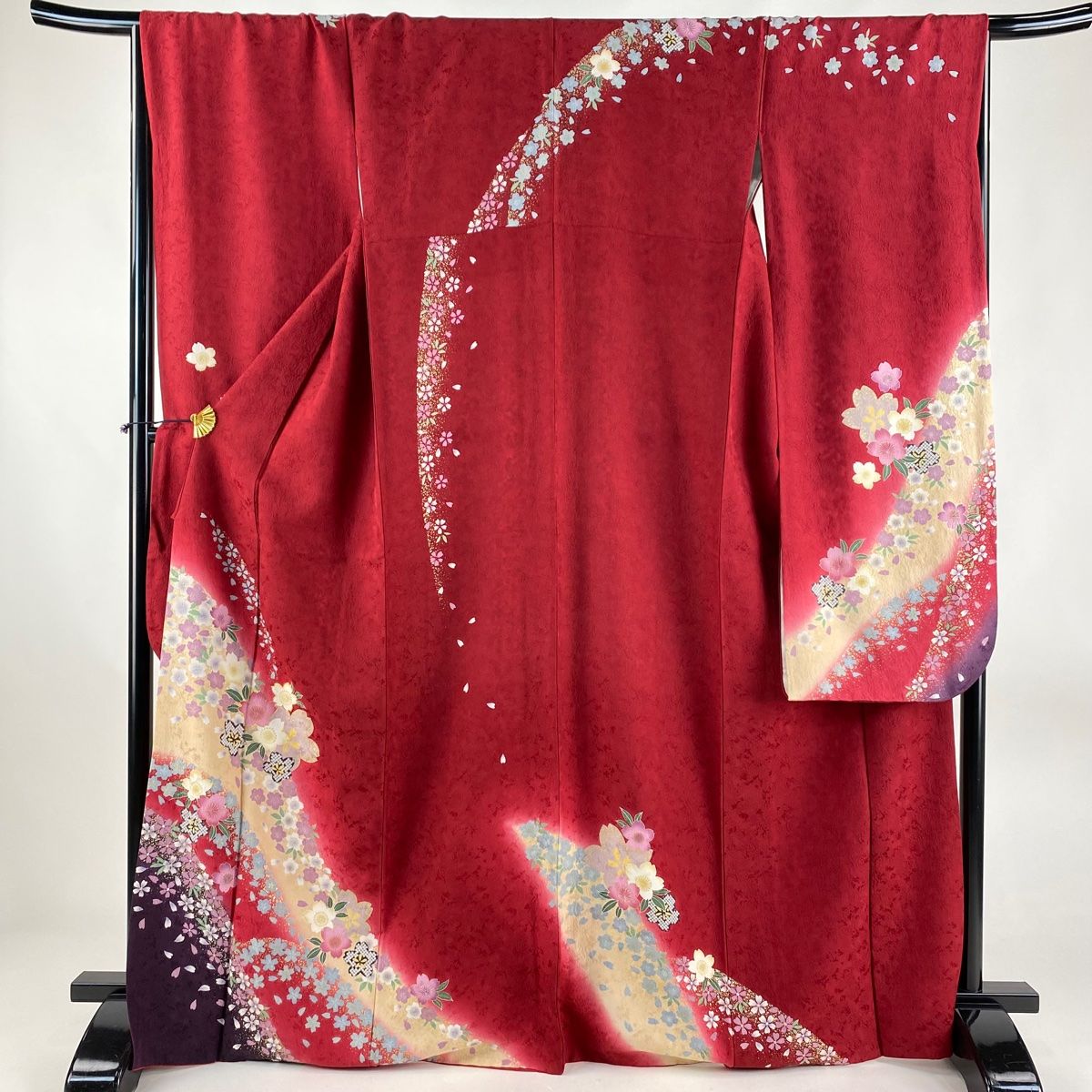 振袖 身丈168cm 裄丈68.5cm L 袷 桜 花びら 金糸 金彩 赤 正絹 美品  