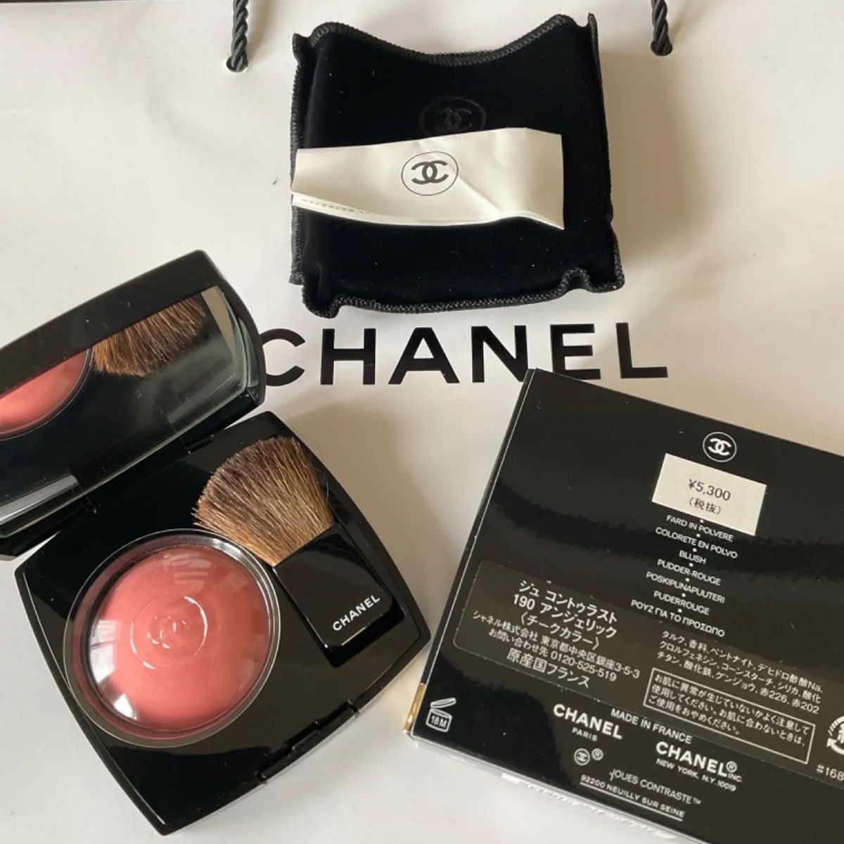 CHANEL チーク ジュ コントゥラスト 190 アンジェリック 世界の人気