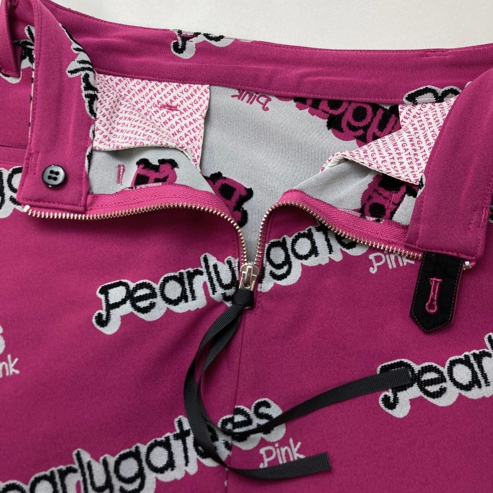 サイズ：1 PEARLY GATES パーリーゲイツ 2023年モデル スカート ワッペン ロゴ 総柄 ピンク系 [240101420710] ゴルフウェア レディース ストスト サイズ：1 PEARLY GATES パーリーゲイツ 2023年モデル スカート