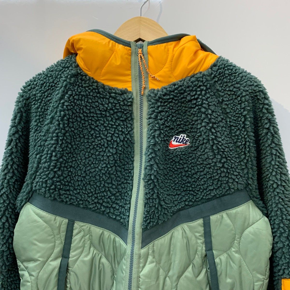 ナイキ NIKE ボアフリースキルティングジャケット CU4447-384 