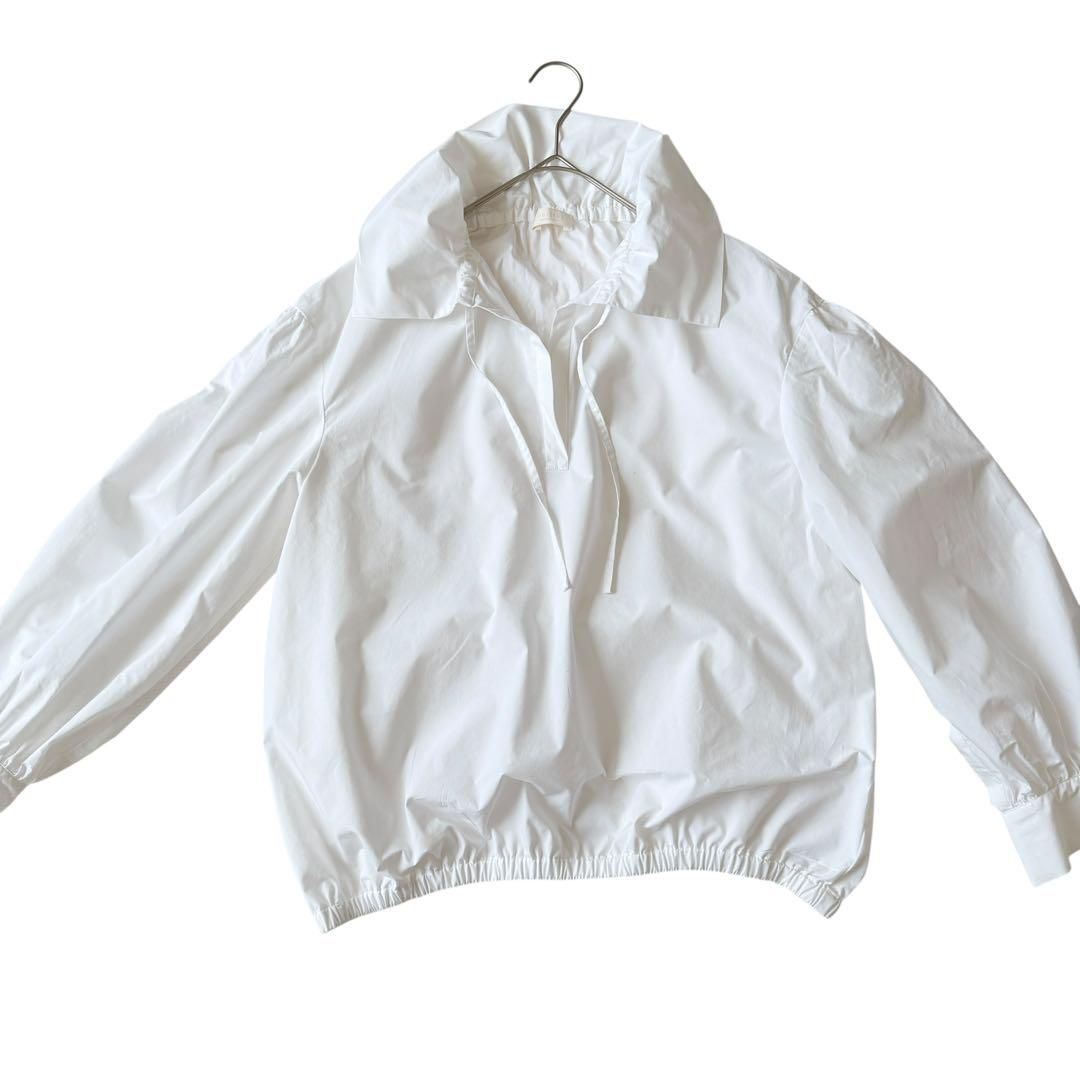 ボールジィ ギャザーカラー フリルカラー タイプライター ブラウス スキッパー ホワイト オフィスカジュアル トゥモローランド