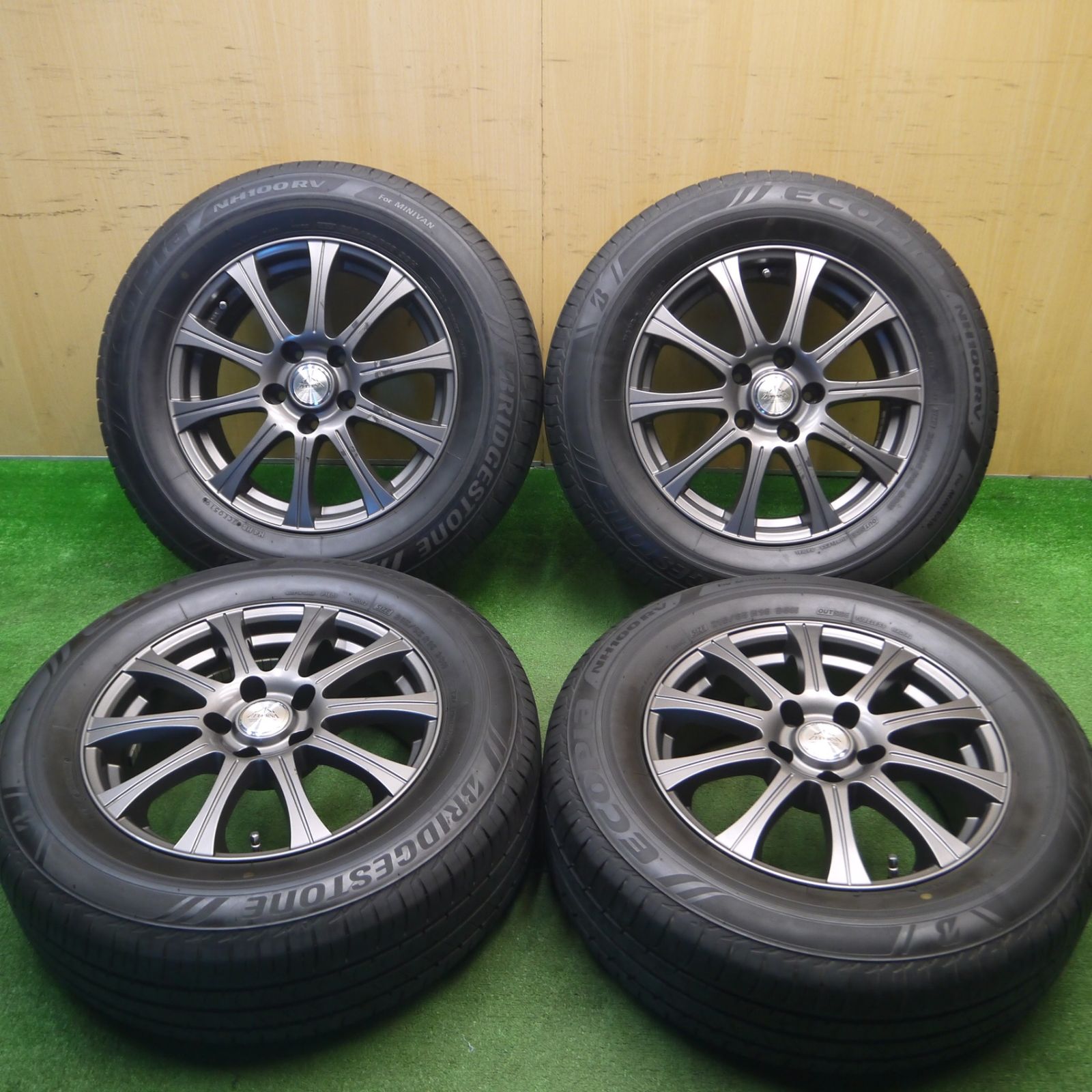 [送料無料] バリ溝！8.5分215/65R16 ブリヂストン エコピア NH100RV ZELERNA ゼラーナ 16インチ PCD114.3/5H5012405Hノ
