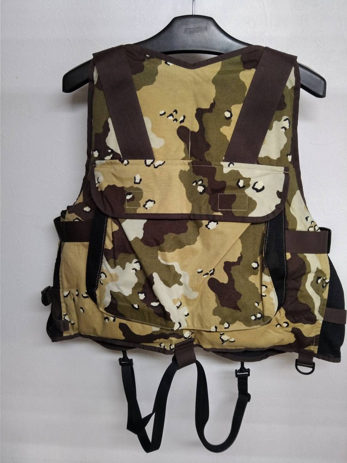 アングラーズハウス　フローティングベスト　カモ柄　ライフジャケット Anglers House Life Floating Vest Jacket Sand Camo Deadstock