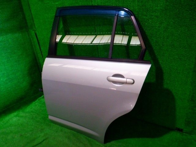 ティーダラティオ R左ドア