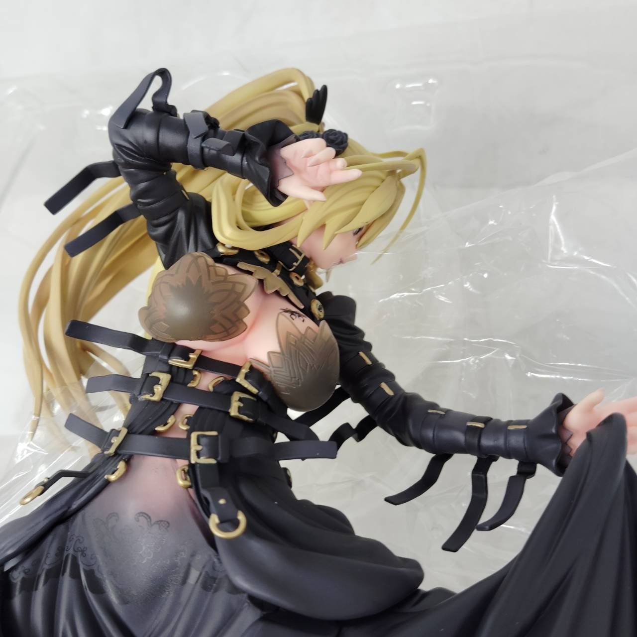 塵骸魔京 神降りし荒野にしろしめす闇のニンバス 1/7スケールフィギュア Amazon | 塵骸魔京 Nimbus of the eternal night -神降りし荒野