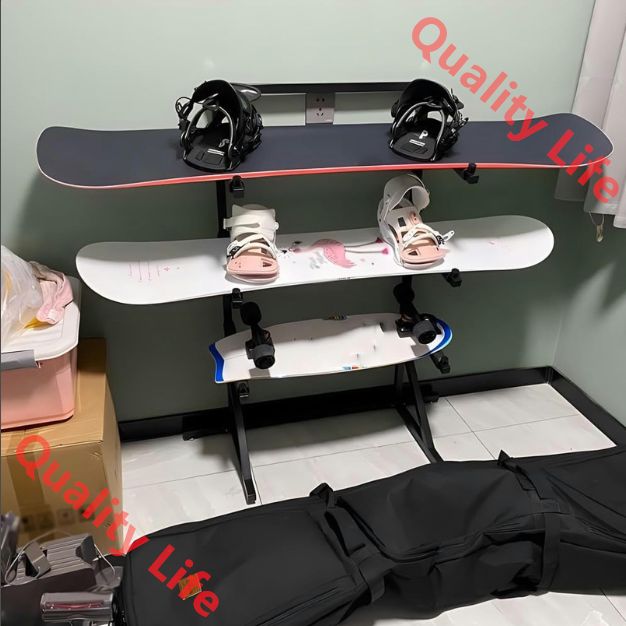 ユートピアの 3段メタルスノーボード収納ラック スキー|スケートボード|スクーター用スタンド ホームジム整理ホルダー ガレージ|ショップ用フロアディスプレイスタンド ブラック 95x37.5x117 cm 【海外限定】