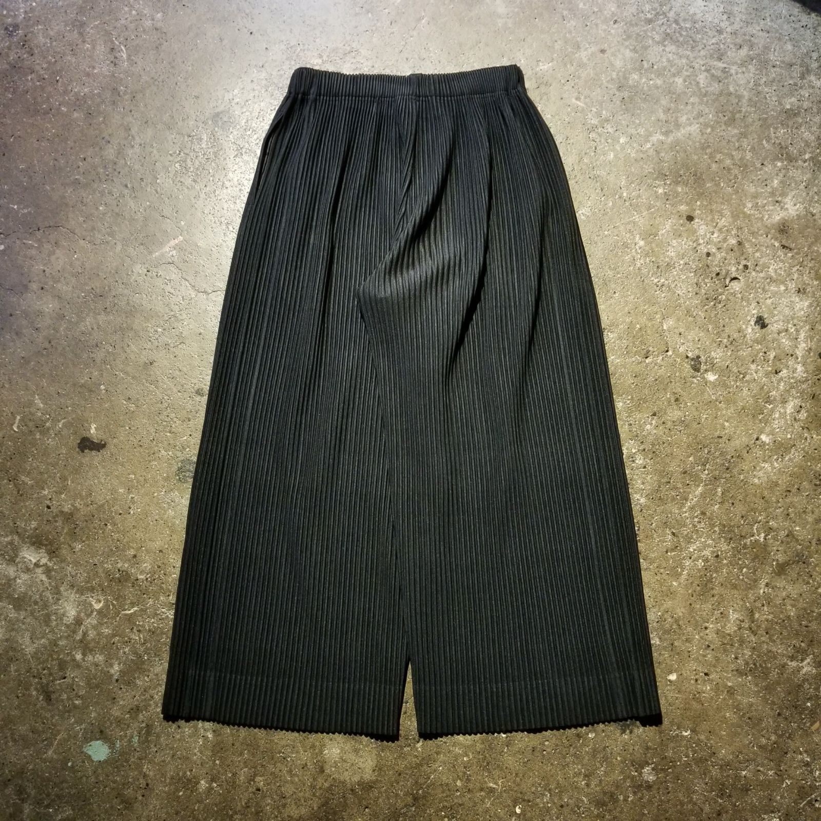 n*7様 オムプリッセ パンツ ストレート 3サイズ homme plisse n*7様 オムプリッセ パンツ ストレート 3サイズ homme plisse n