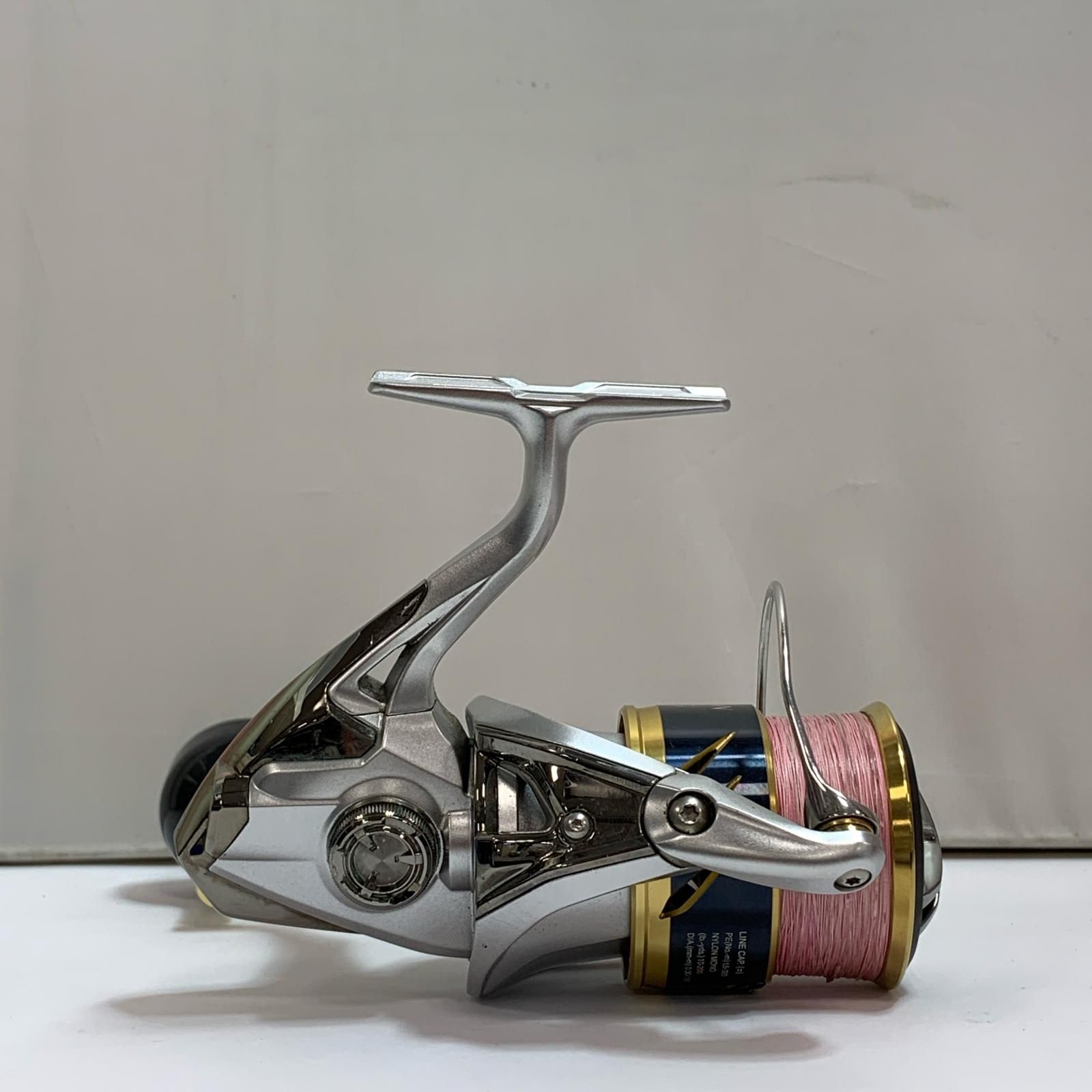 SHIMANO シマノ 18ストラディックSW 4000HG スピニングリール