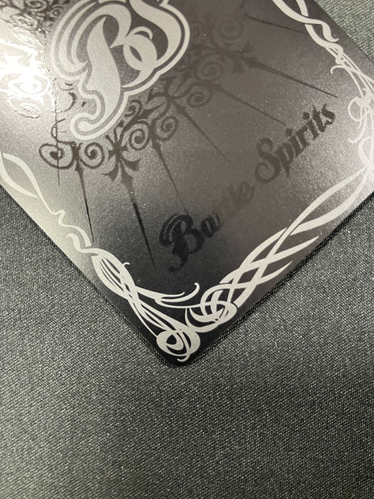 型番下にSECRETの文字