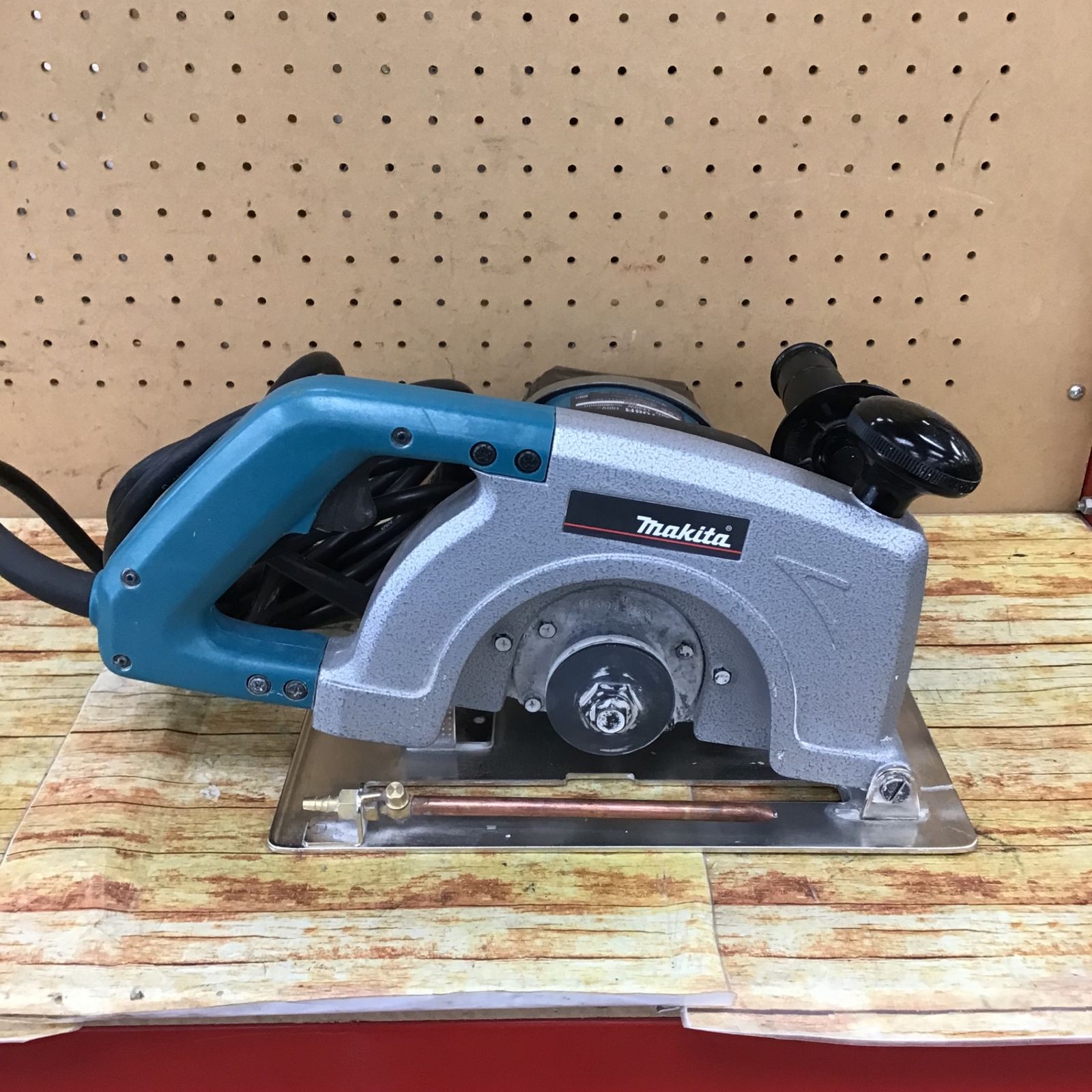 makita makita マキタ 7型 4107R 180ミリ コンクリートカッター