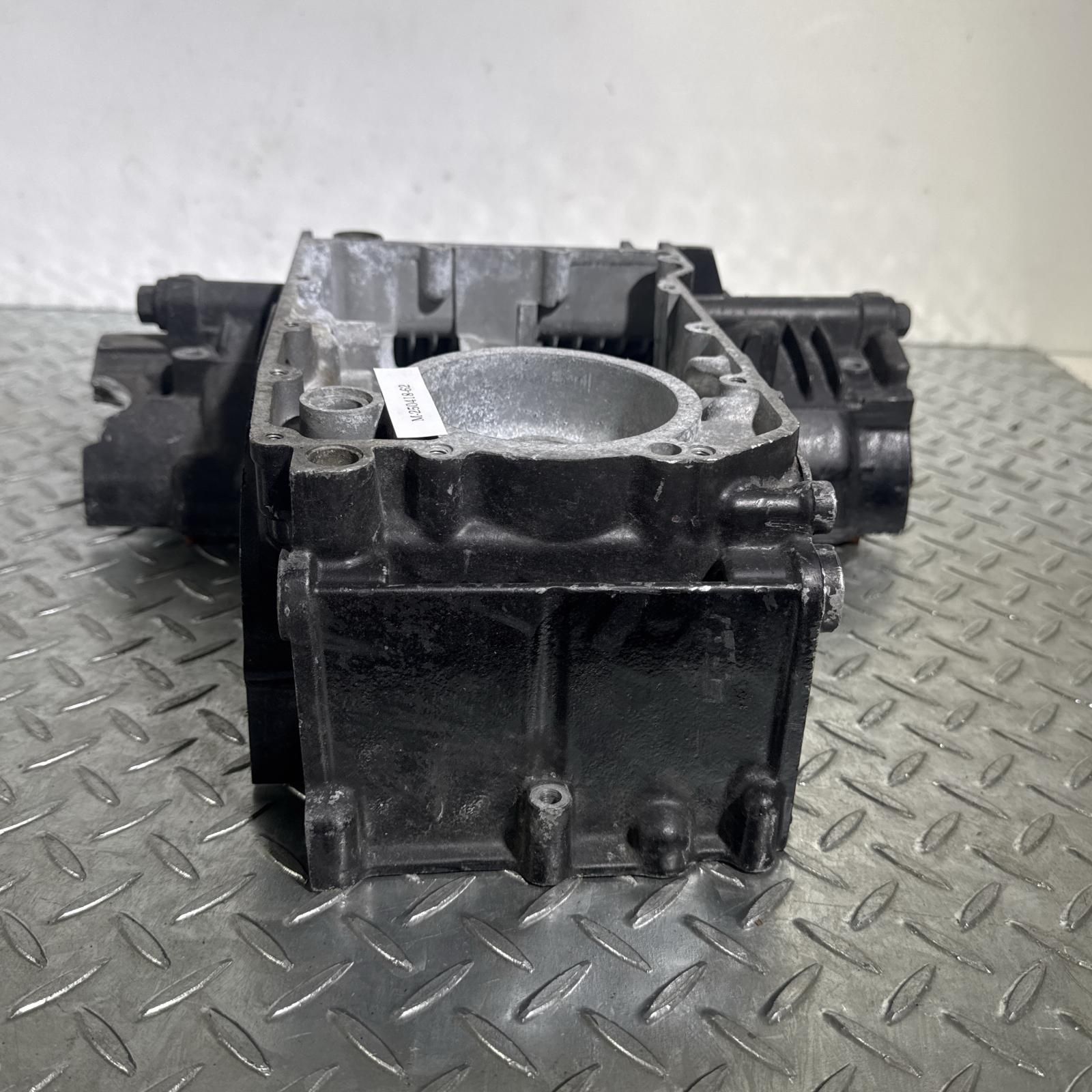 KAWASAKI Z400FX/Z400J/Z550FX クランクケース 下側 カワサキ KAWASAKI Z400FX/Z400J/Z550FX クランクケース 下側 カワサキ