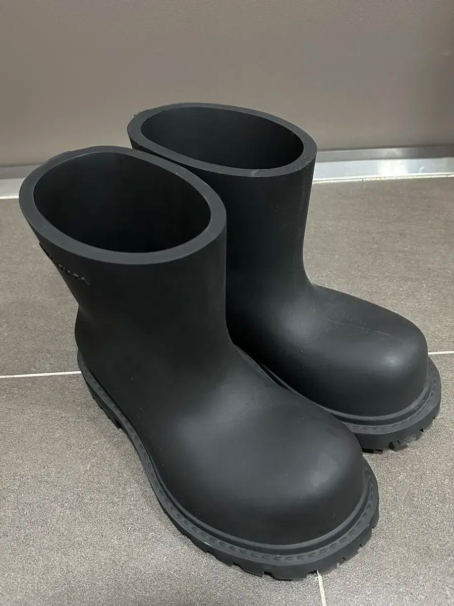 40 BALENCIAGA バレンシアガ ステロイド ビューティ