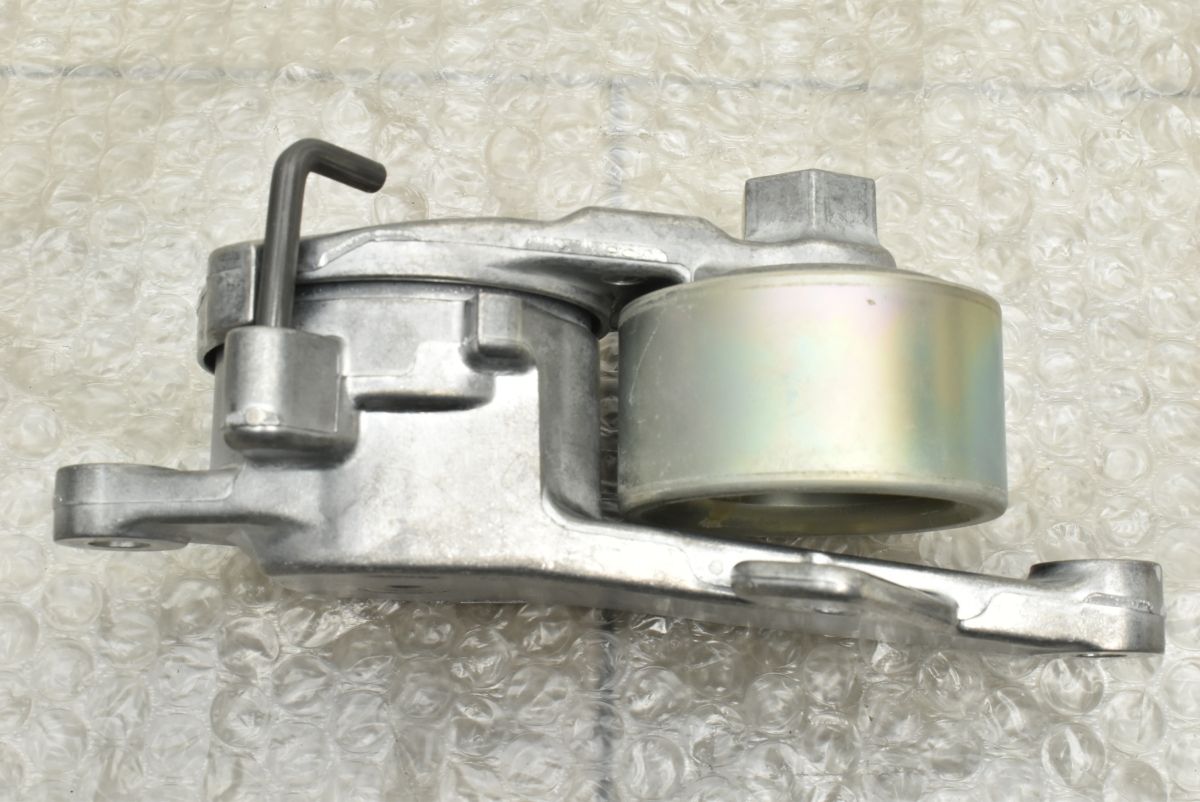 未使用品】スズキ 純正 Vベルトテンショナー 17540-63R40 ロワー側