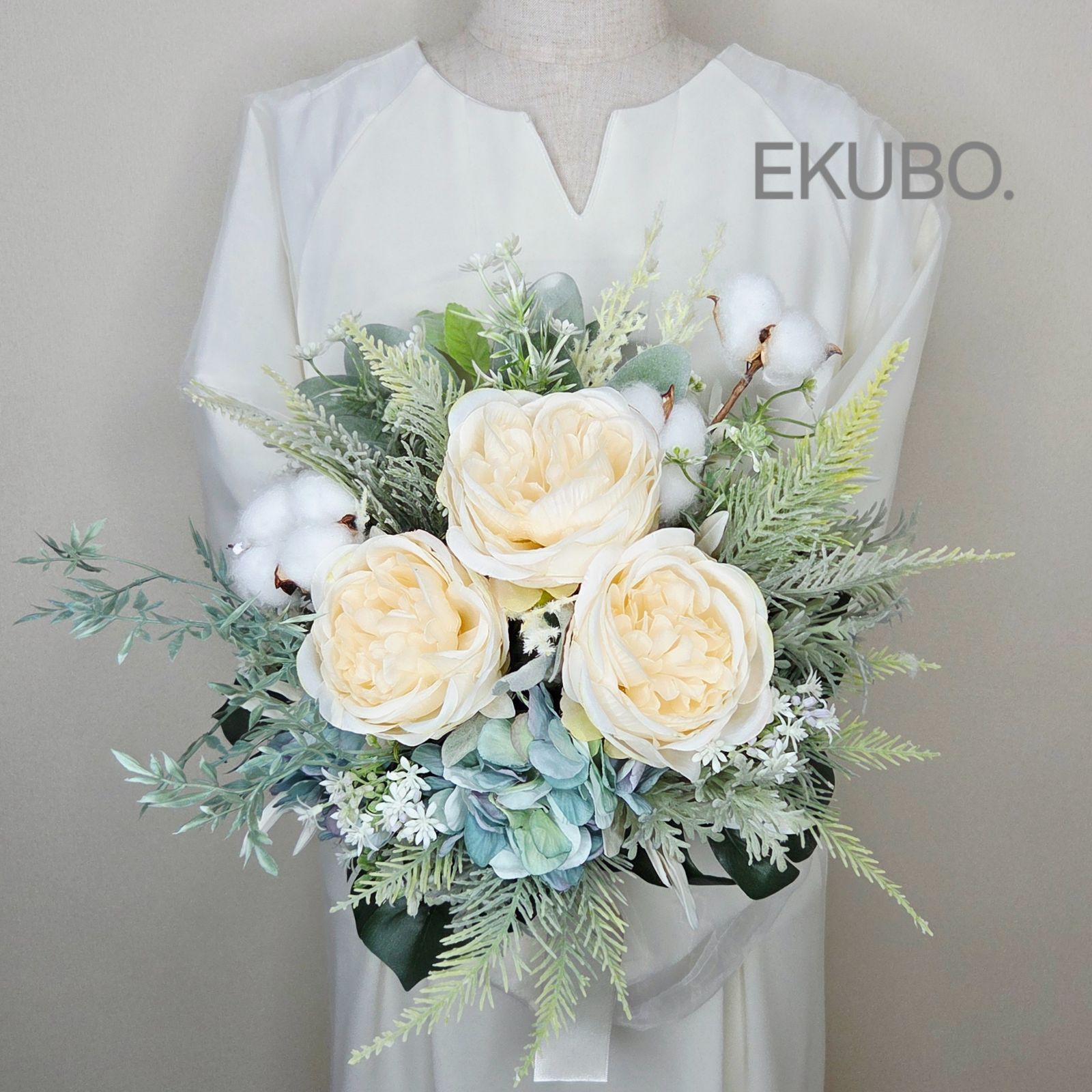 アイボリーローズのクラッチブーケ】ウェディングブーケ&ブートニア c481